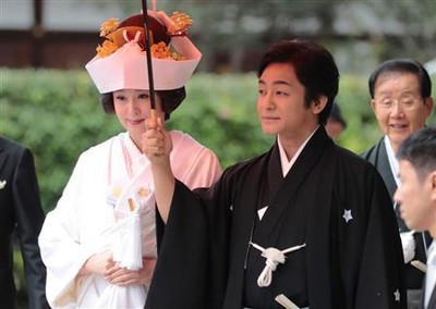 京都での愛之助さんと藤原紀香さんの結婚式の様子