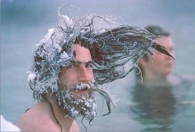 露天風呂で髪の毛を凍らせた人
