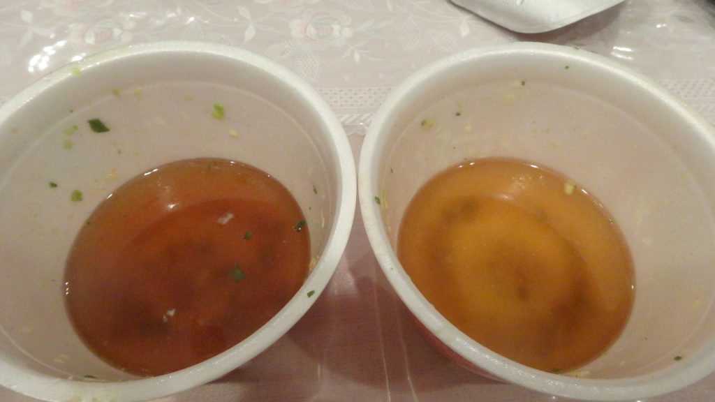 天ぷらそばのスープの色の東西比較