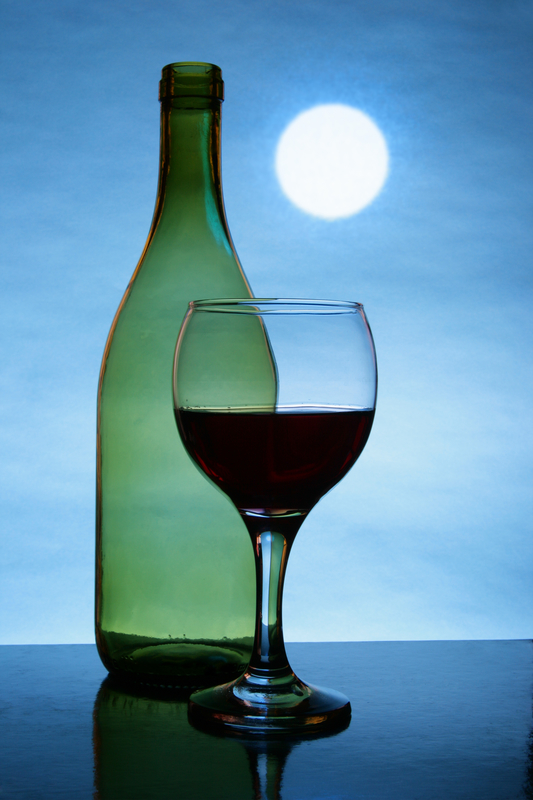 満月とワイングラス
